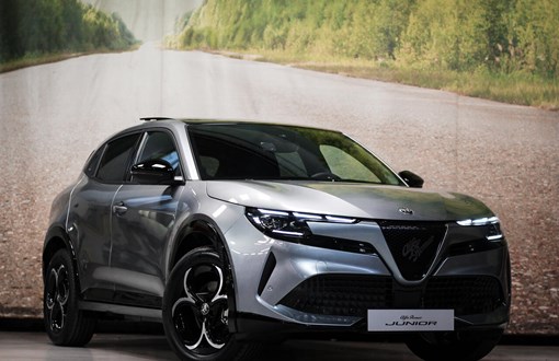 Alfa Romeo Junior