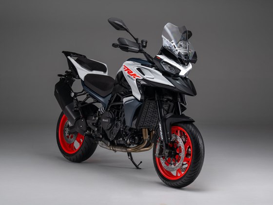 Benelli TRK 902